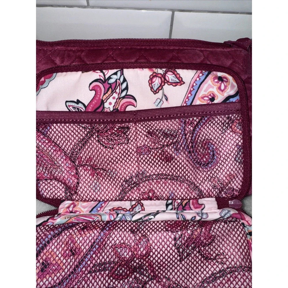 Vera Bradley Majestic Magenta Compact Organizer NWOT‎